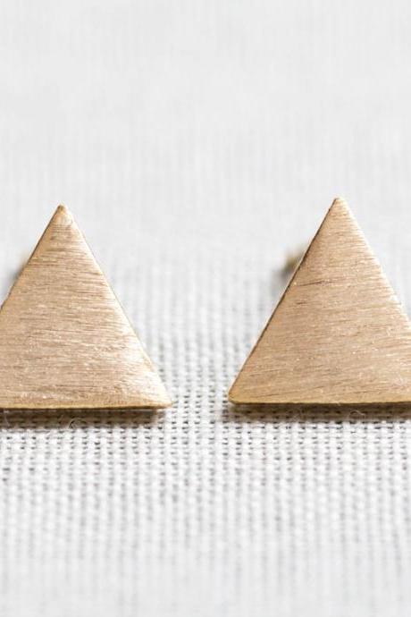 Brushed Circle Stud Earrings In Gold
