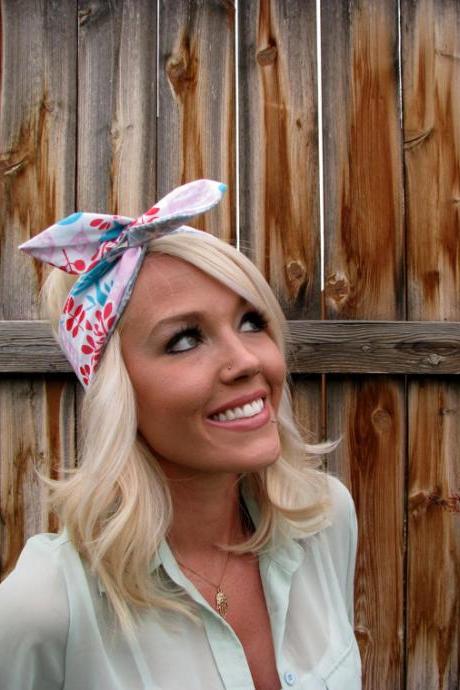 Vintage Inspired Pin Up Dolly Bow Reversible Headband With Easy Twist In Michael Miller Fabric