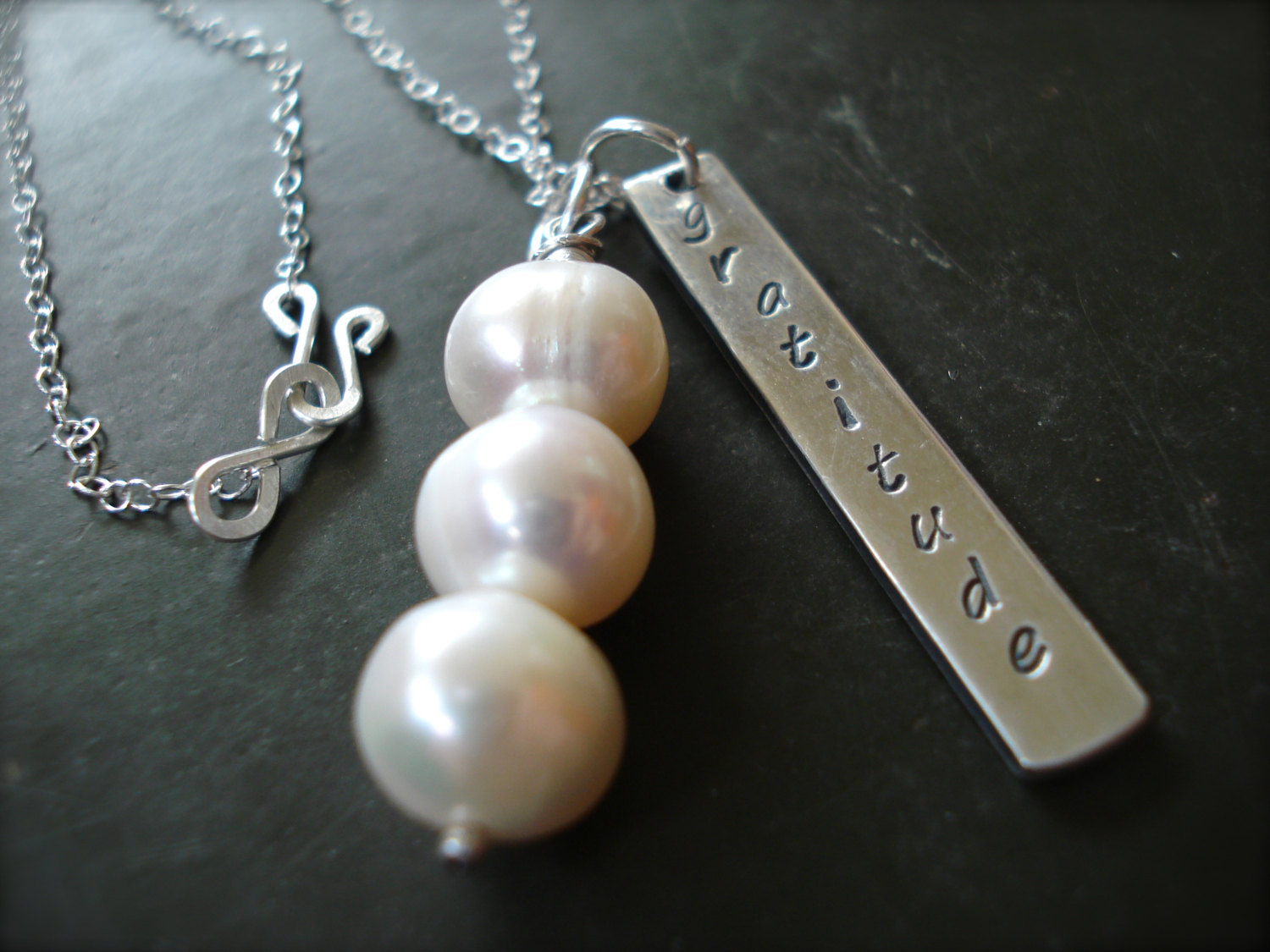 Why Every Pearl Necklace Whispers Ancient Wisdom You Never Knew Existed